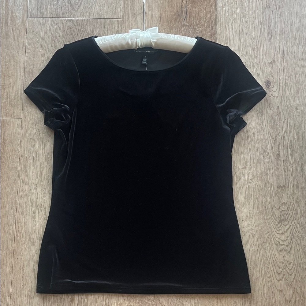 White House Black Market Black Velvet Short Sleeved Tee Size Medium